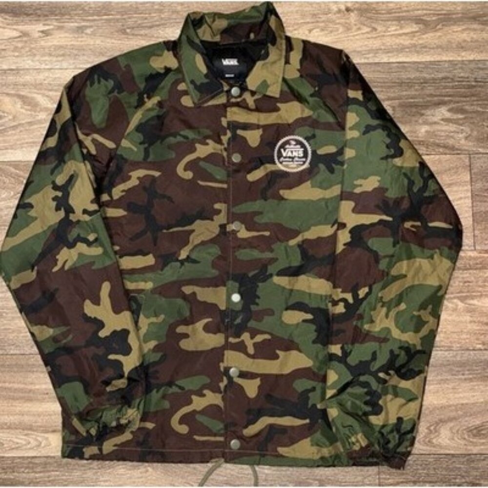 Vans Off The Wall Camo Button Up Men's Size Medium Jacket